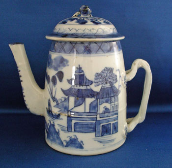 Small Canton Lighthouse Form Coffee Pot